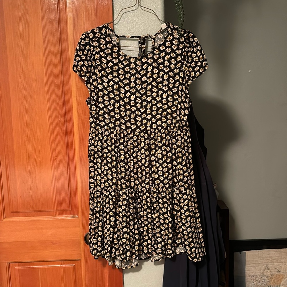 Women’s casual dress